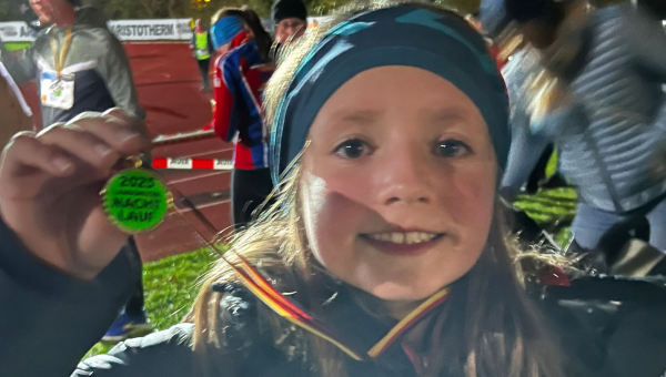 „Verzaubert in der Nacht“ – der Landshuter Ruderverein beim Nachtlauf des Sportzentrums Ost